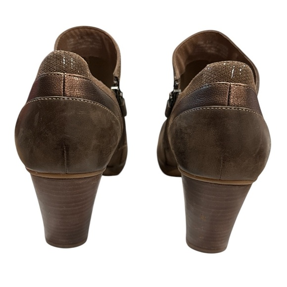 EUC - Dansko Marcia Ankle Boot - Size 41 - Teak Brown Burnished - Picture 5 of 8